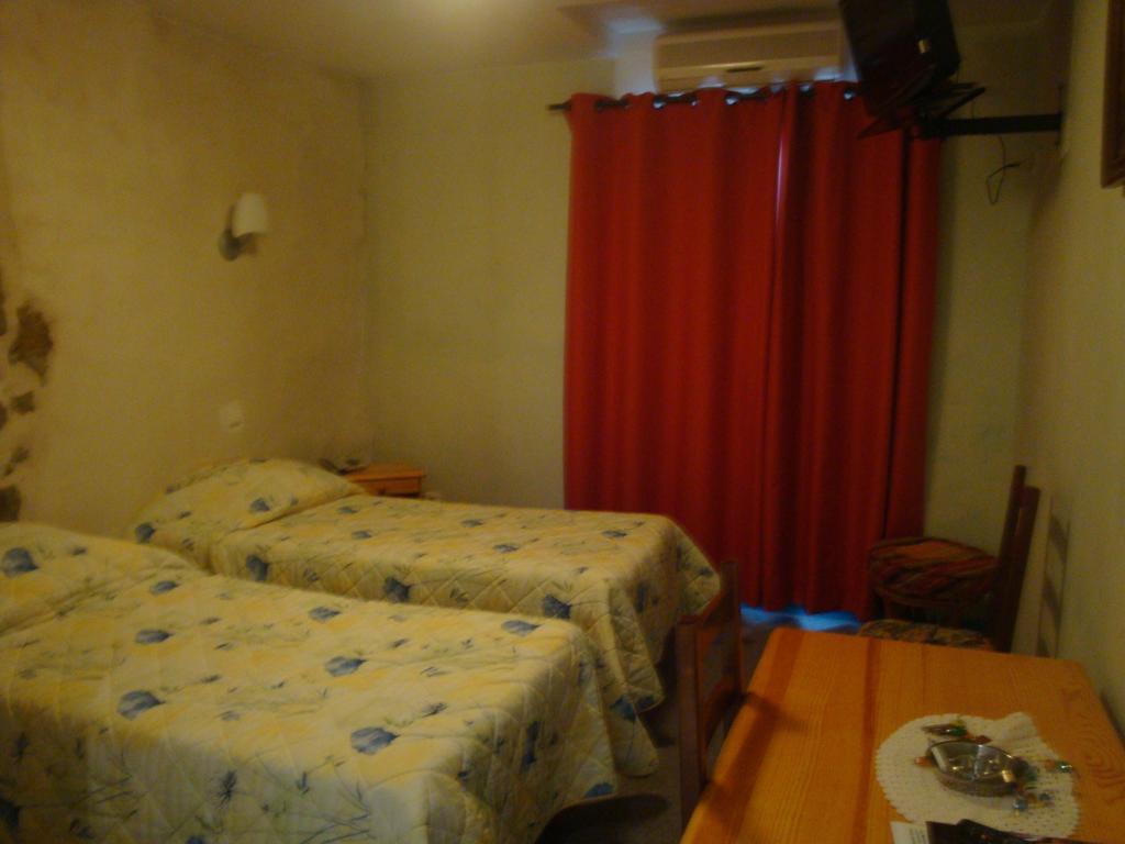 Hotel Le Bilboquet Le Puy-en-Velay Pokój zdjęcie