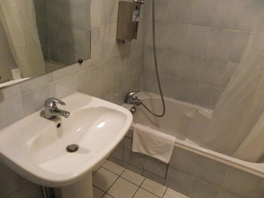 Hotel Le Bilboquet Le Puy-en-Velay Zewnętrze zdjęcie